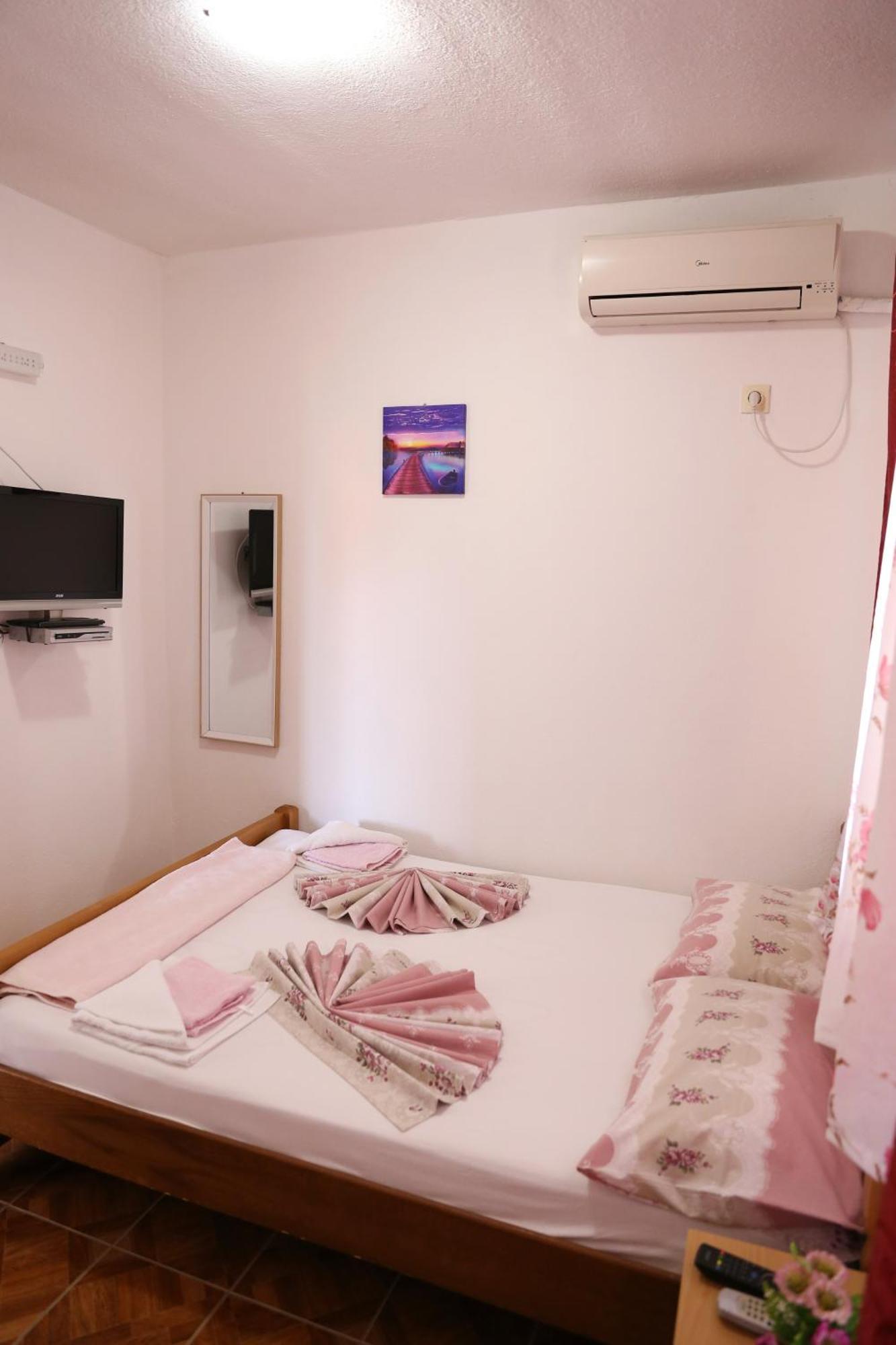 Friendly House Apartment Ulcinj Exterior photo